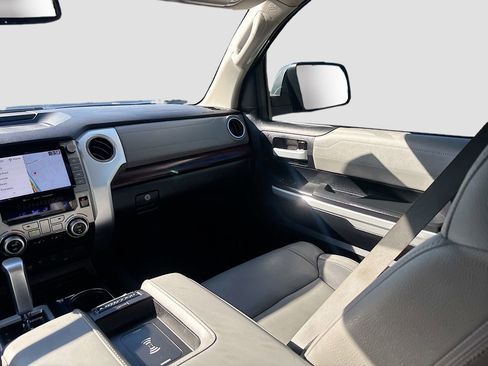 Used 2021 Toyota Tundra Limited w/ Limited Premium Package RWD image 23