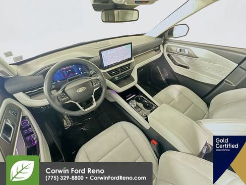 Certified 2025 Ford Explorer Platinum w/ Ultimate Package AWD/4WD image 28