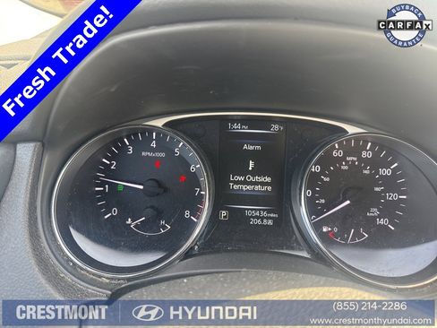 Used 2014 Nissan Rogue SL image 3