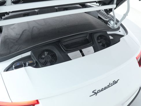 Used 2019 Porsche 911 Speedster image 43