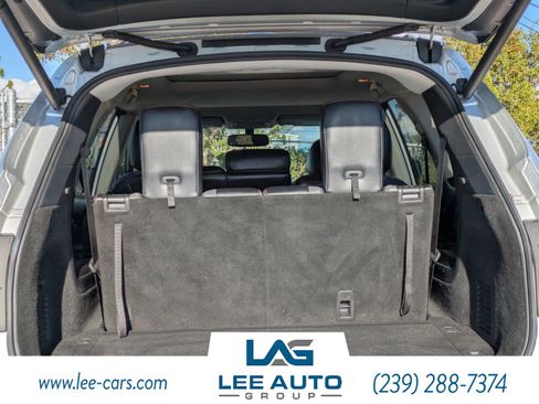 Used 2019 Nissan Pathfinder SL image 11