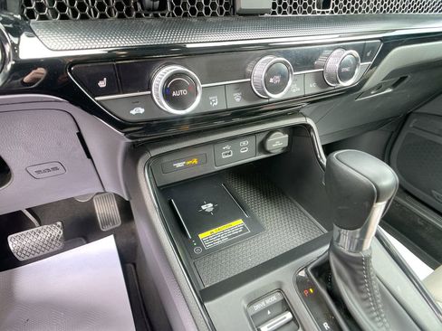 Used 2024 Honda CR-V EX-L image 19
