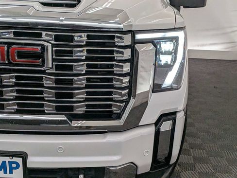 Used 2024 GMC Sierra 3500 Denali w/ Denali Reserve Package image 10