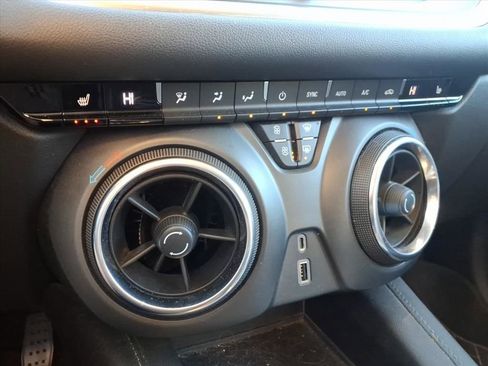 Used 2019 Chevrolet Blazer LT w/ Sound & Technology Package image 16