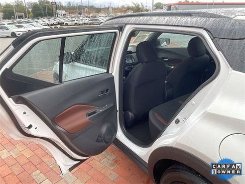 Used 2024 Nissan Kicks SR image 26
