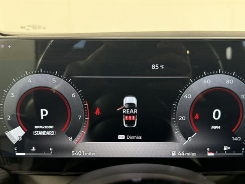 Used 2025 Nissan Kicks SR w/ Illumination Package FWD image 17