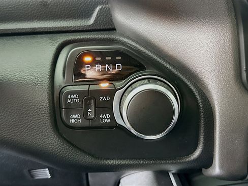 Used 2019 RAM 1500 Big Horn AWD/4WD image 24