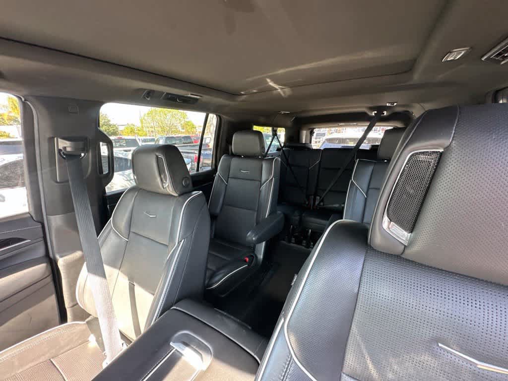 Used 2024 Cadillac Escalade ESV Sport AWD/4WD image 9