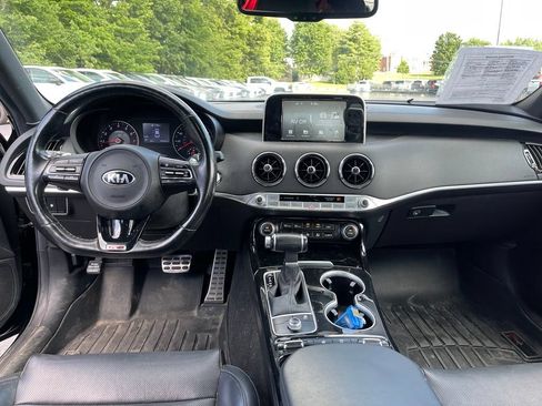 Used 2020 Kia Stinger GT-Line AWD/4WD image 11