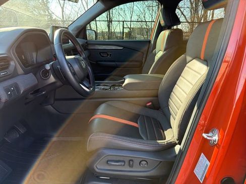 Used 2026 Honda Passport TrailSport image 11