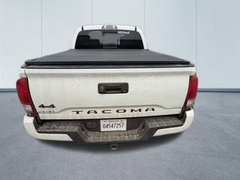 Used 2023 Toyota Tacoma SR5 w/ Technology Package image 7