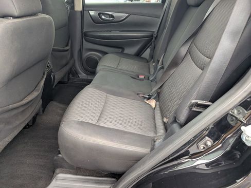 Used 2017 Nissan Rogue SV w/ Midnight Edition image 10