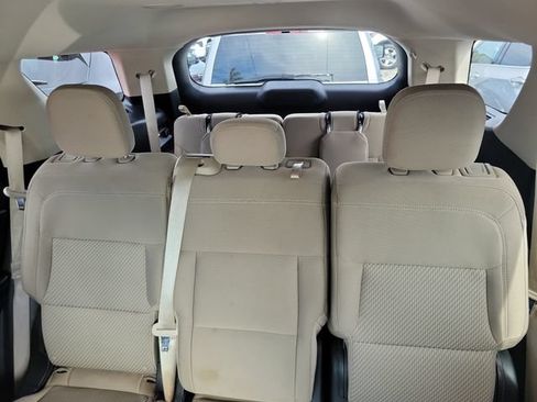 Used 2021 Ford Explorer 2WD image 10