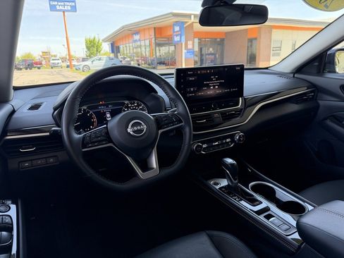 Used 2025 Nissan Altima 2.5 SR w/ SR Premium Package AWD/4WD image 15