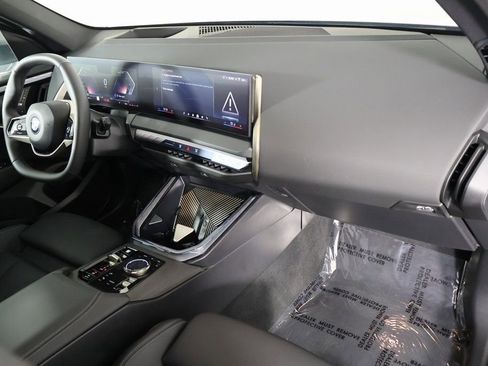 Used 2025 BMW X3 xDrive30i w/ Premium Package image 9