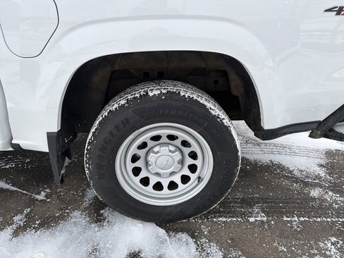 Used 2025 Chevrolet Colorado W/T w/ Advanced Trailering Package image 14