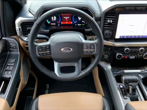 Used 2023 Ford F150 Lariat w/ Trailer Tow Package image 6