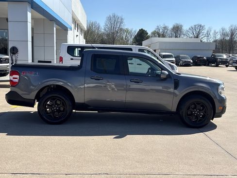 Used 2022 Ford Maverick Lariat w/ Lariat Luxury Package image 2