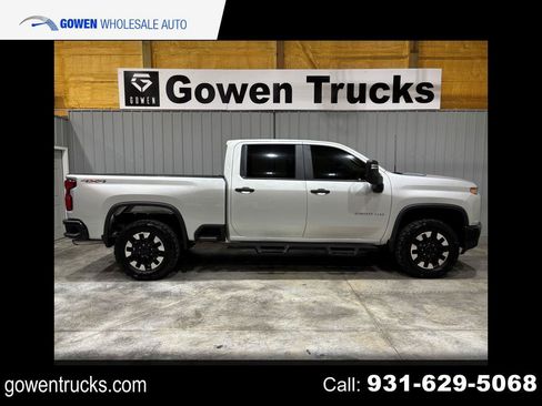 Used 2020 Chevrolet Silverado 2500 Custom w/ Custom Value Package AWD/4WD image 1