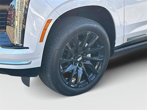 New 2025 Cadillac Escalade Premium Luxury w/ Touring Package image 17