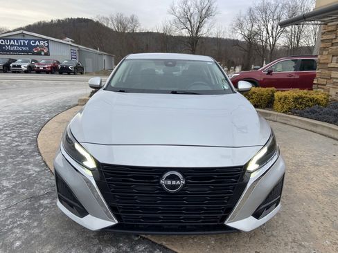 Used 2023 Nissan Altima 2.5 S image 2