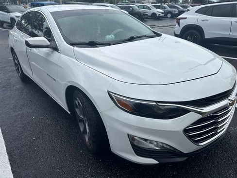 Used 2022 Chevrolet Malibu LT FWD image 3