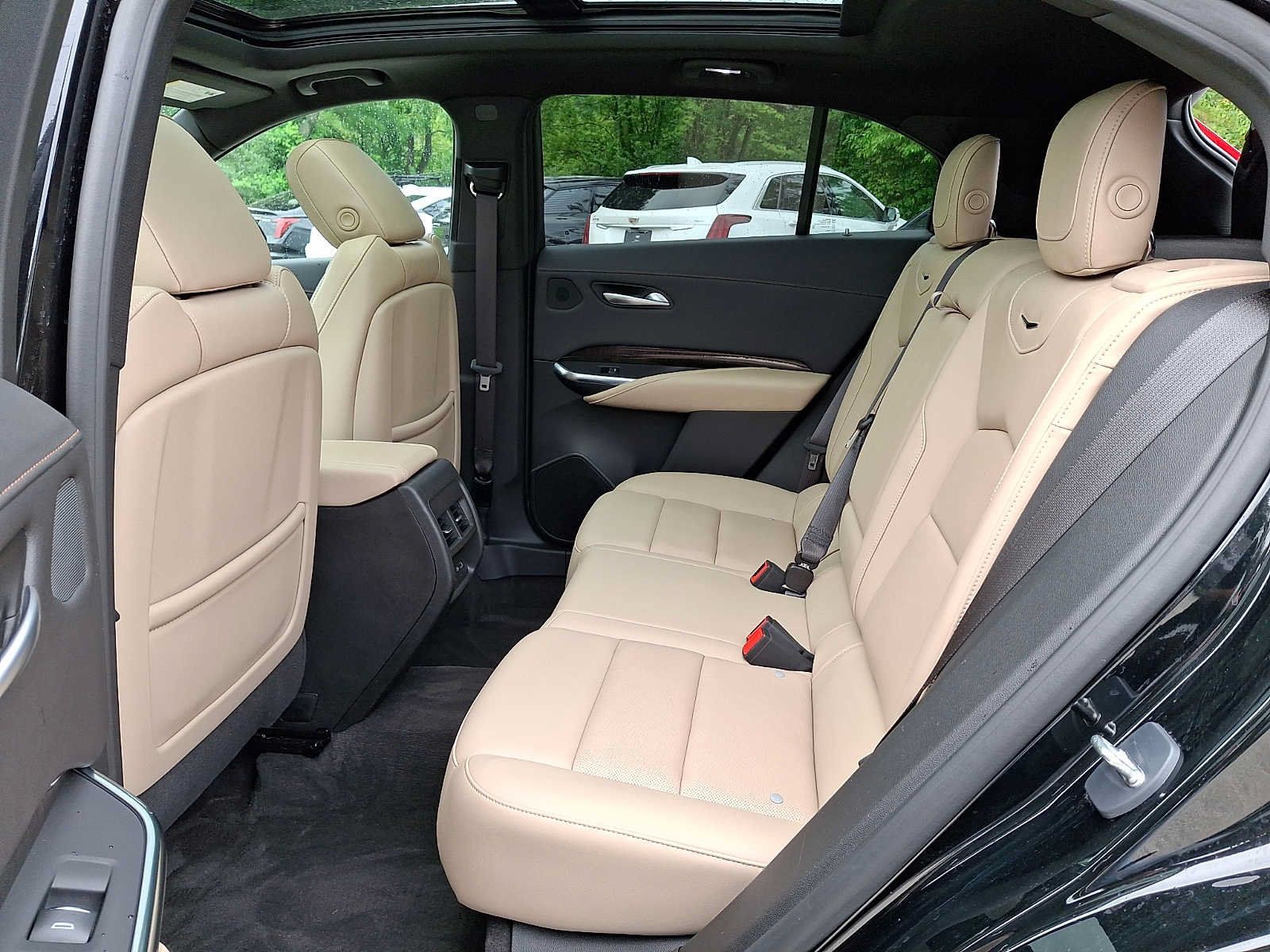 Certified 2024 Cadillac XT4 Premium Luxury AWD/4WD image 23