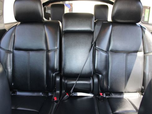 Used 2019 Nissan Pathfinder SL image 10