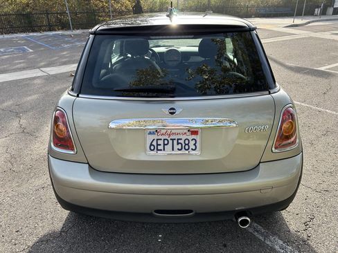 Used 2008 MINI Cooper Hardtop image 6