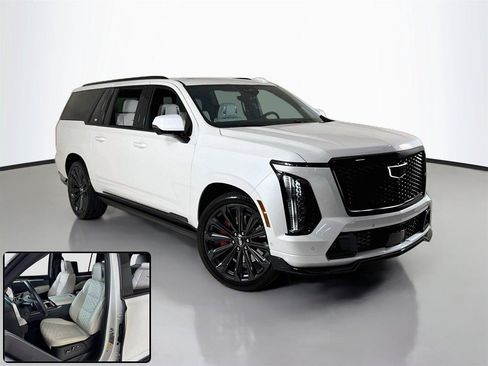 Used 2025 Cadillac Escalade ESV V AWD/4WD image 2