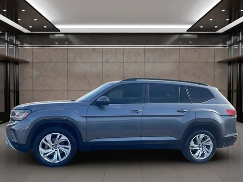 Used 2021 Volkswagen Atlas SE w/ Panoramic Sunroof Package image 3