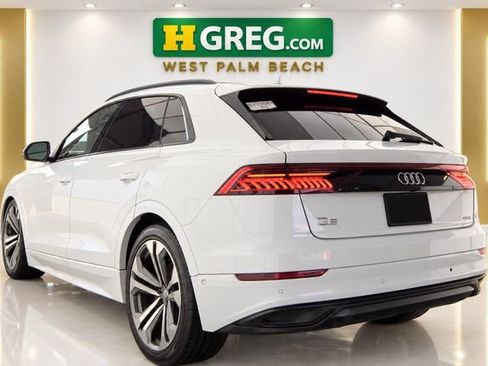 Used 2019 Audi Q8 Prestige w/ Adaptive Chassis Package AWD/4WD image 2