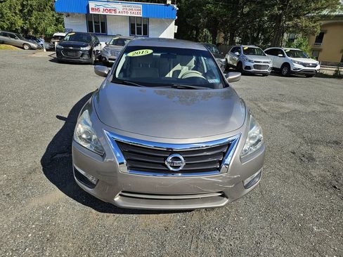 Used 2015 Nissan Altima 2.5 S w/ Sport Value Package FWD image 9