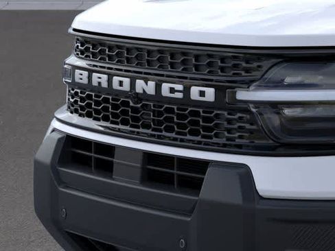 New 2026 Ford Bronco Sport Outer Banks w/ Outer Banks Tech Package+ AWD/4WD image 17