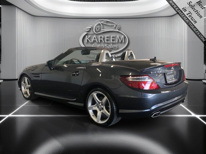 Used 2015 Mercedes-Benz SLK 350 image 7