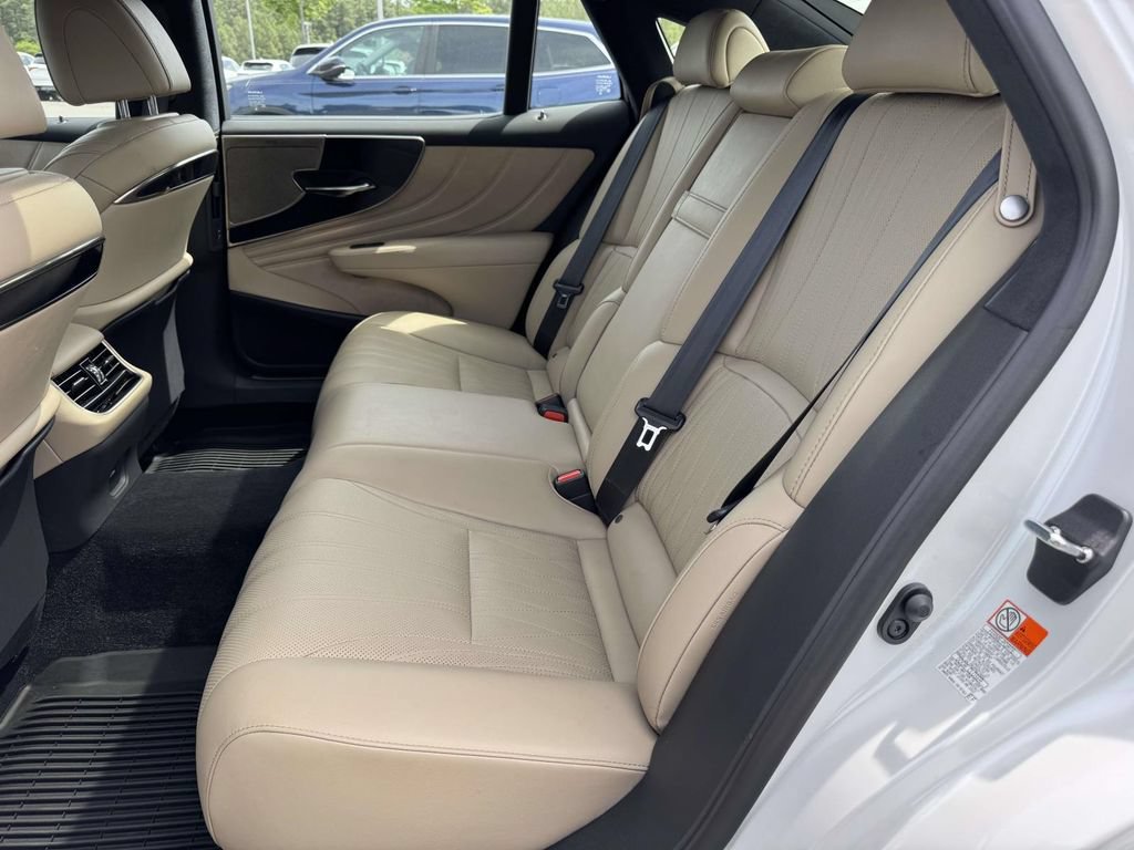 Used 2023 Lexus LS 500 AWD w/ Interior Upgrade Package image 16