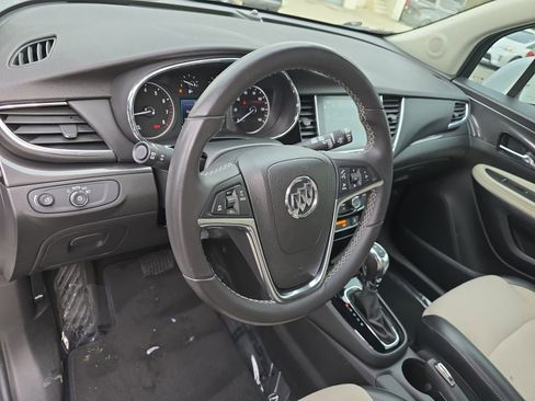 Used 2019 Buick Encore Preferred image 19