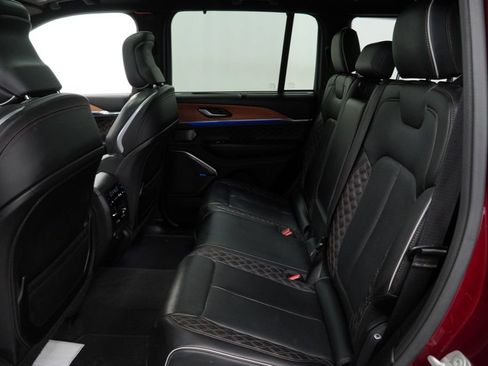 Used 2022 Jeep Grand Cherokee Summit AWD/4WD image 17
