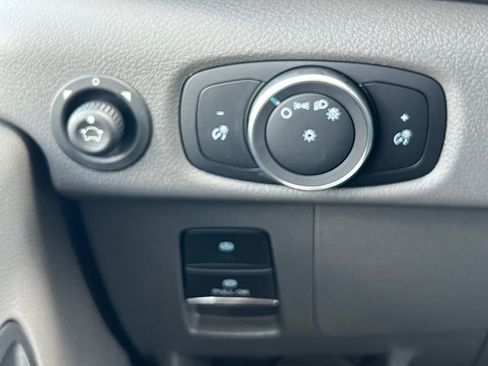 New 2025 Ford Transit 250 148 Medium Roof w/ Load Area Protection Package image 28