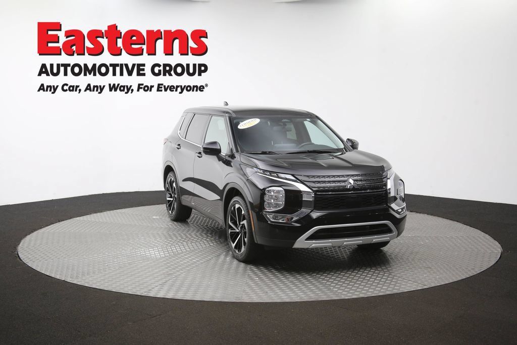 Used 2024 Mitsubishi Outlander SE AWD/4WD image 52