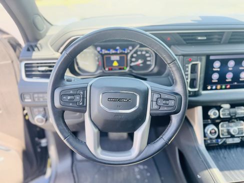 Used 2021 GMC Yukon Denali w/ LPO, Illumination Package AWD/4WD image 21