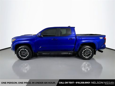 Used 2024 Toyota Tacoma TRD Sport image 8