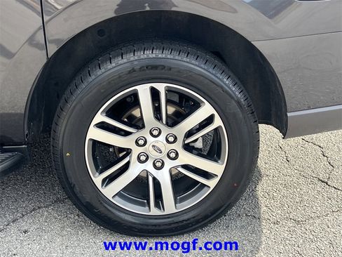 Used 2024 Ford Expedition Max Limited image 36