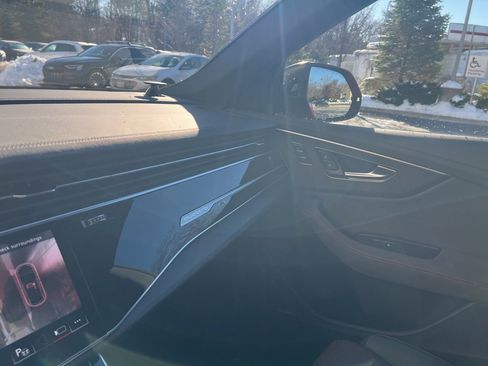 Used 2025 Audi RS Q8 performance image 69