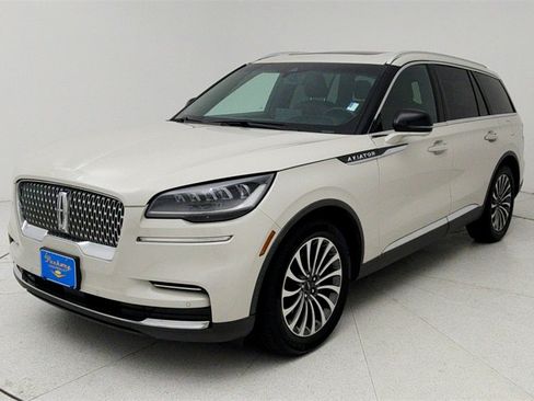 Used 2022 Lincoln Aviator Reserve w/ Elements Package Plus image 1