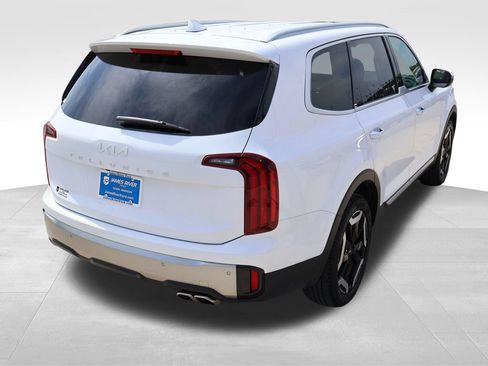 Used 2025 Kia Telluride S FWD image 5