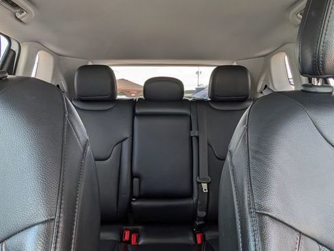 Used 2022 Jeep Compass Limited AWD/4WD image 18