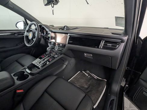 New 2026 Porsche Macan Turbo image 19