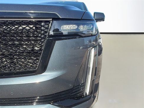 Used 2021 Cadillac Escalade Sport image 10