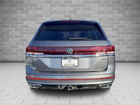 Used 2025 Volkswagen Atlas SEL Premium R-Line image 6